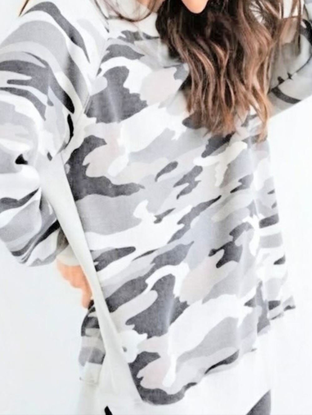Aerie Light Gray Camo Ribbed Knit Crewneck Sweatshirt Long Sleeve Split Sz M